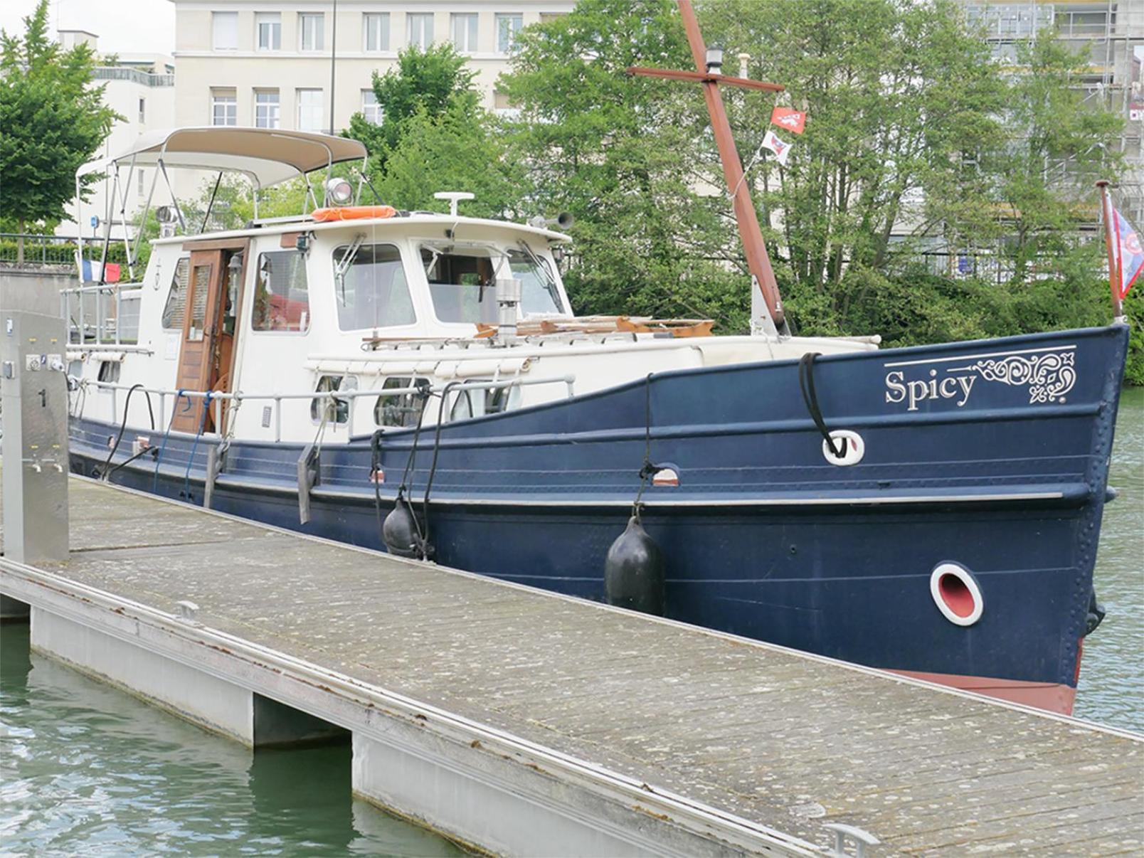 Spicy - Sejour Insolite Sur La Marne Meaux Luaran gambar